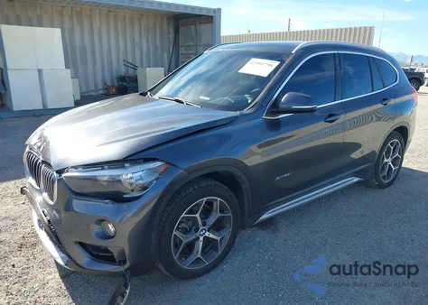 2018 BMW X1 xDrive28I z USA, uszkodzony, nr VIN WBXHT3C37J5F90886